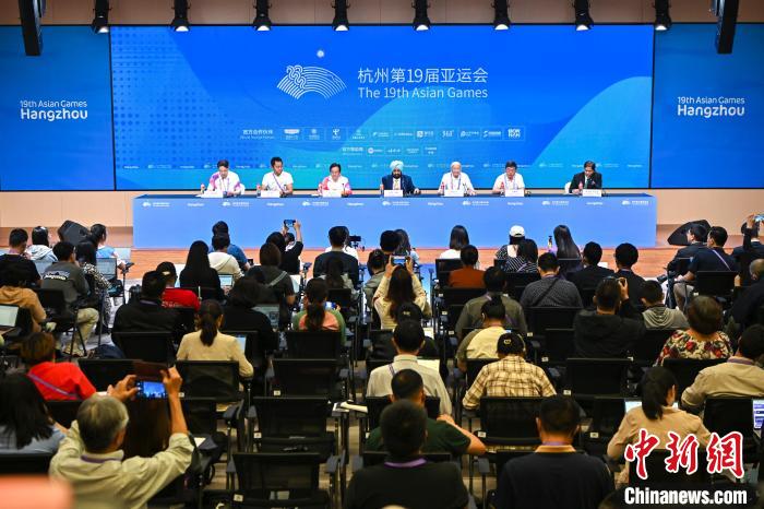 亚奥理事会代理主席辛格