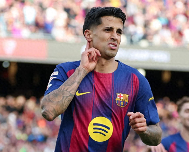 坎塞洛50米奔袭破门制造两点球 巴萨5-2塞维利亚