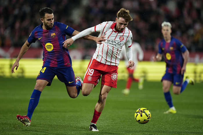 巴萨全能战士加西亚因过