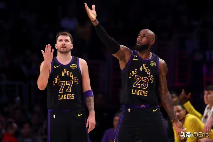 东契奇42分12助攻率队大胜骑士 创湖人队史多项纪