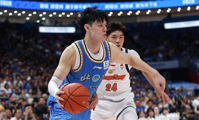 北京首钢第三节爆发力克广东 系列赛1-0领先
